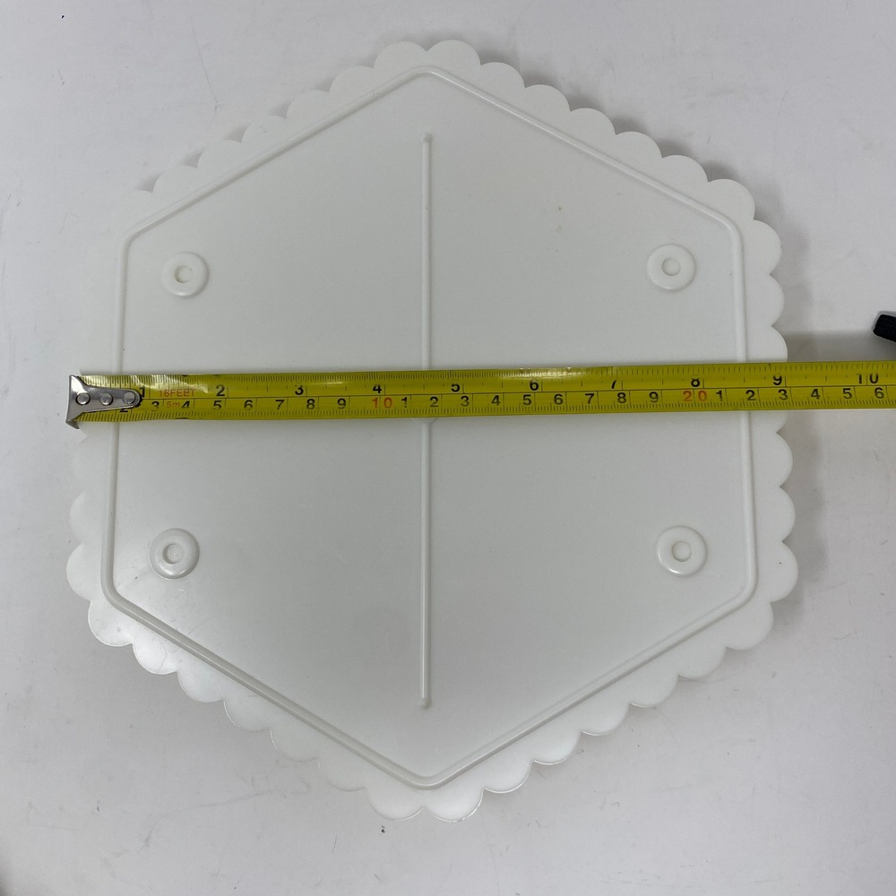 4 Wilton 11.5" & 9" Cake Separator Plates White Hexagon Scalloped 302-1748 - Picture 3 of 6